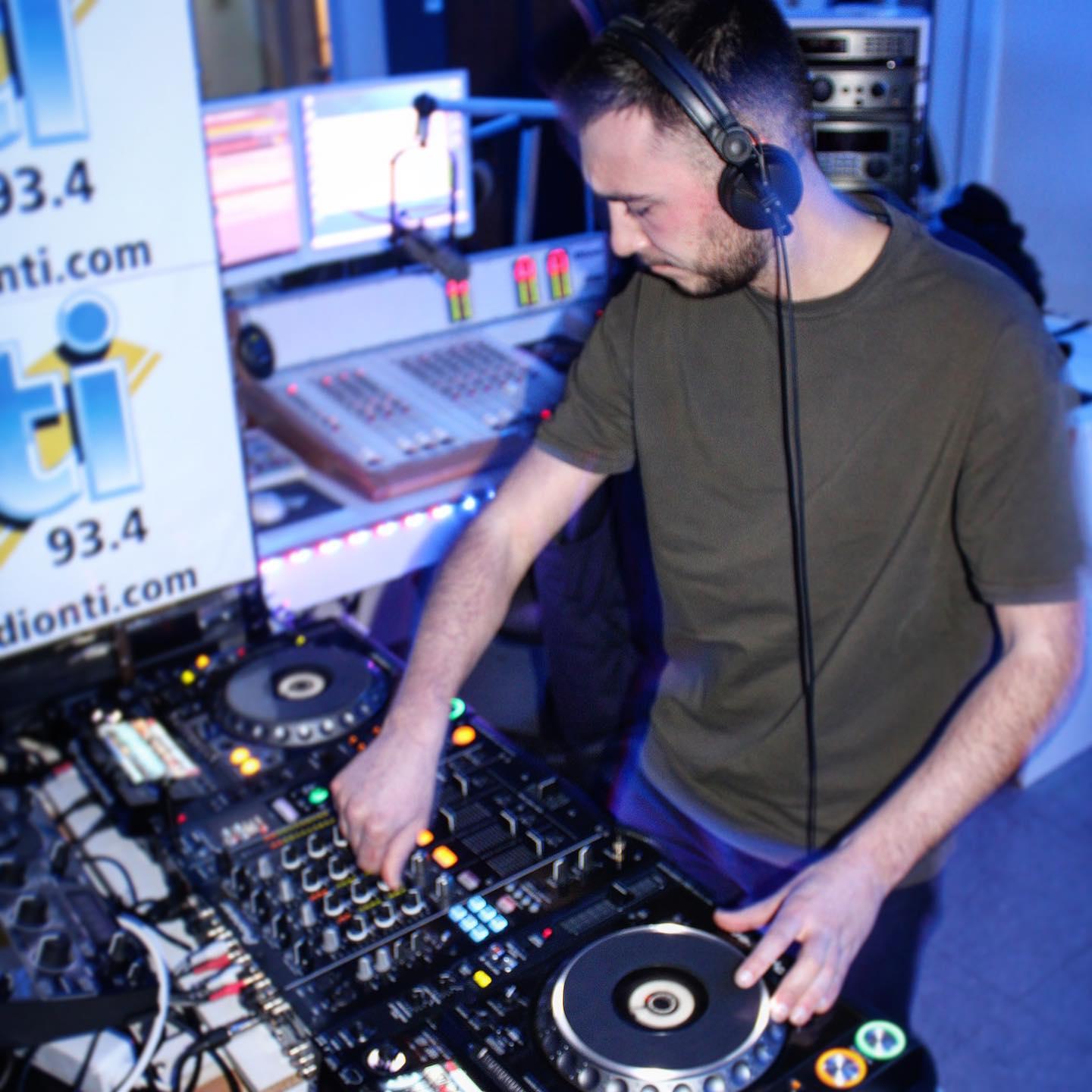 3-Darioz.jpg (162 KB)