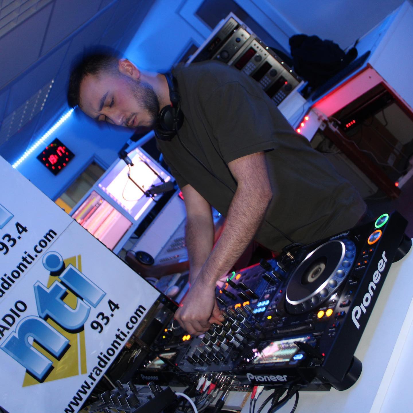 5-Darioz.jpg (178 KB)